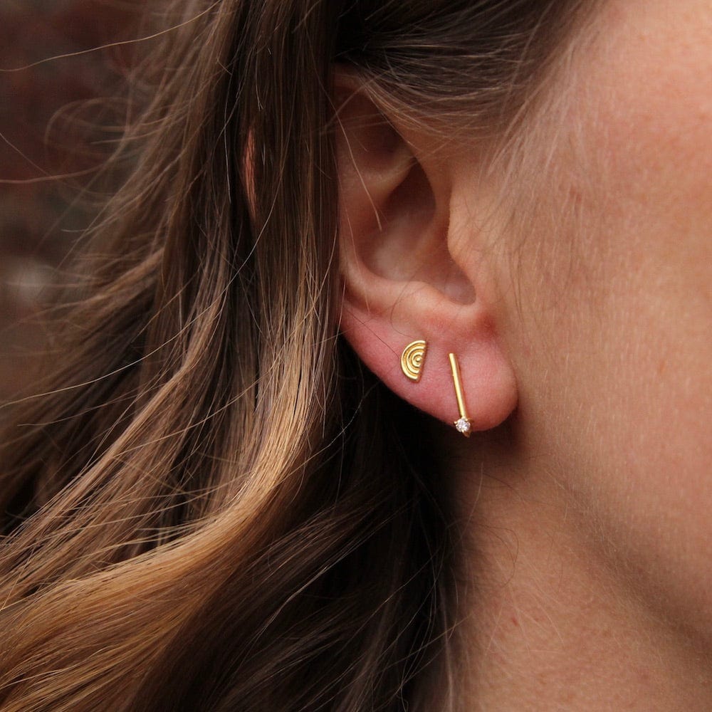 EAR-VRM Bar Post With Cubic Zirconia on End - Gold Vermeil