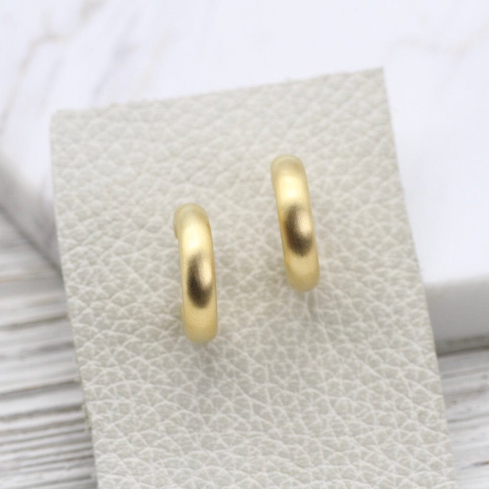 
                      
                        EAR-VRM Brushed Gold Vermeil Little Thick Tube Hoop
                      
                    