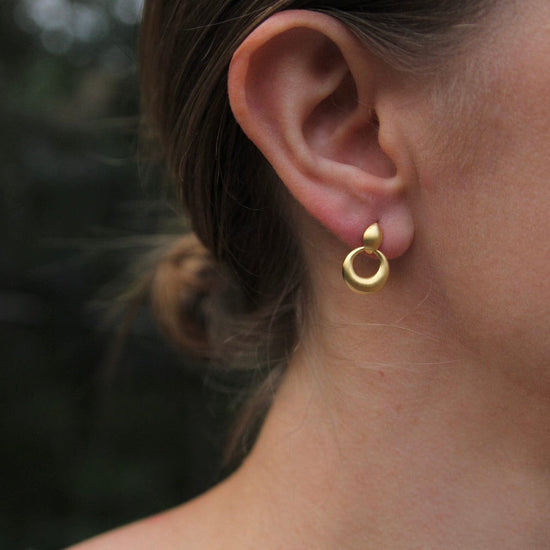 EAR-VRM Brushed Gold Vermeil Puffed Door Knocker Earring