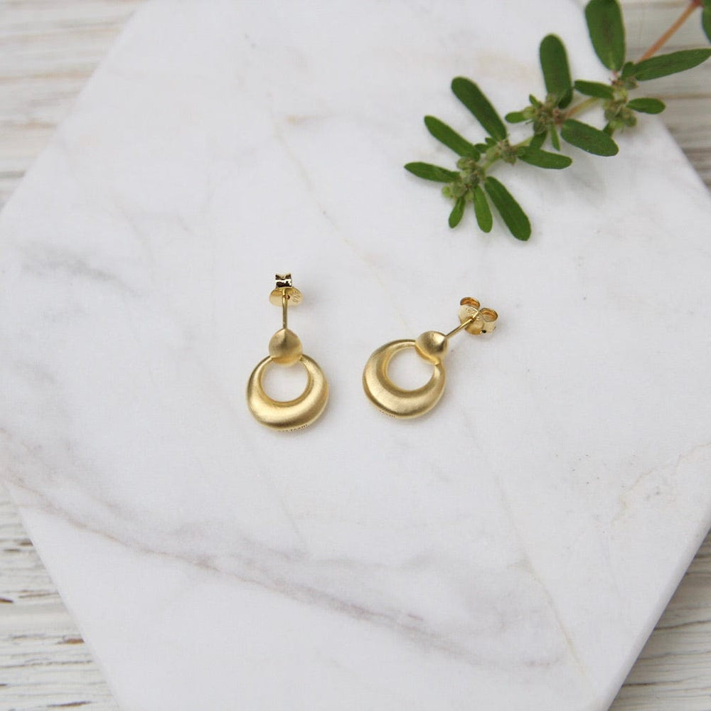 
                  
                    EAR-VRM Brushed Gold Vermeil Puffed Door Knocker Earring
                  
                