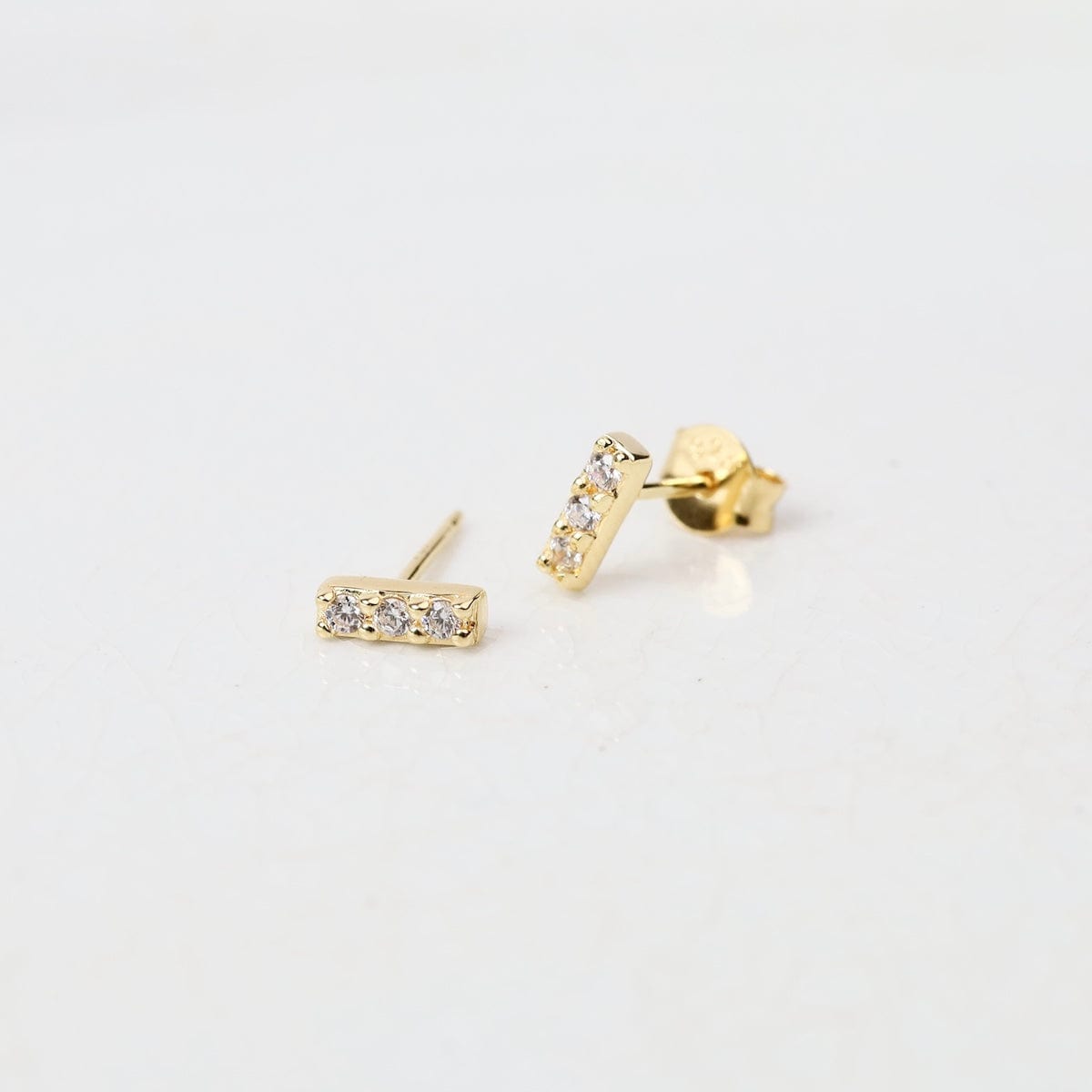 EAR-VRM Gold Vermeil 3 Stone CZ Bar Studs