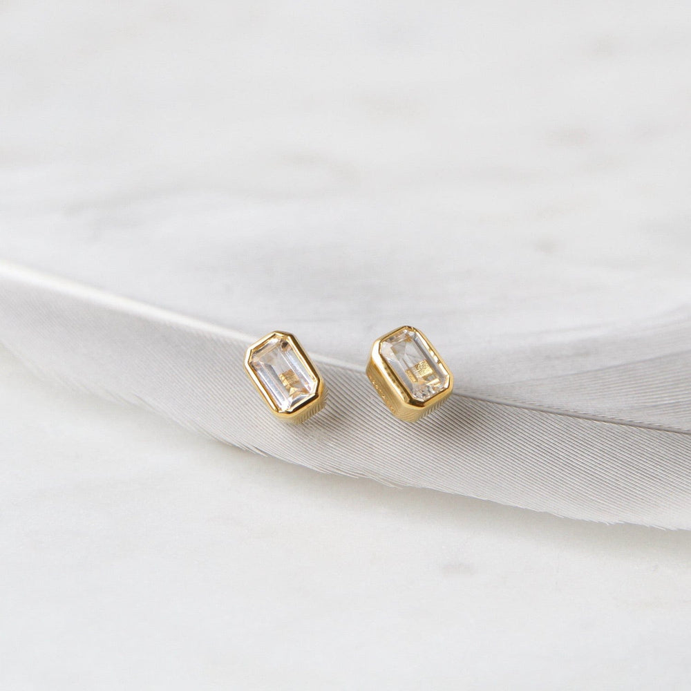 EAR-VRM Gold Vermeil Bezel Set Emerald Cut White Topaz