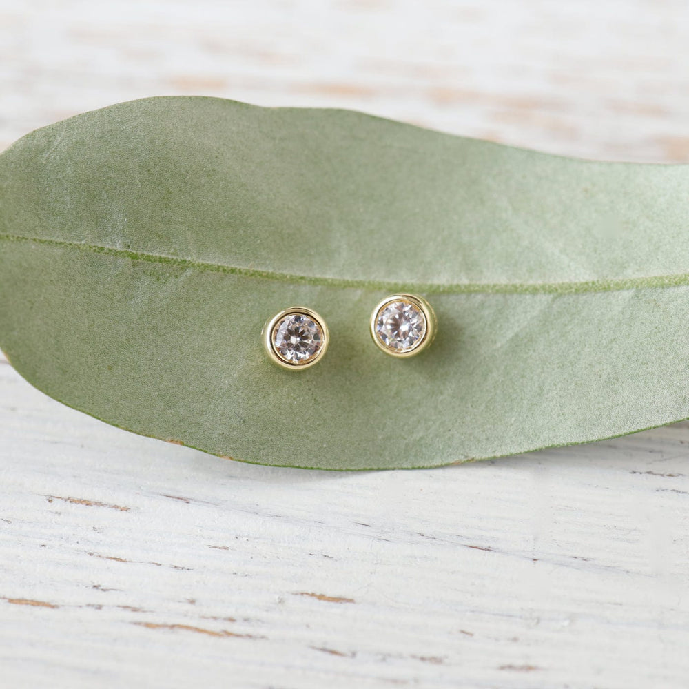 
                      
                        EAR-VRM Gold Vermeil CZ Bezel Set Stud Earring
                      
                    