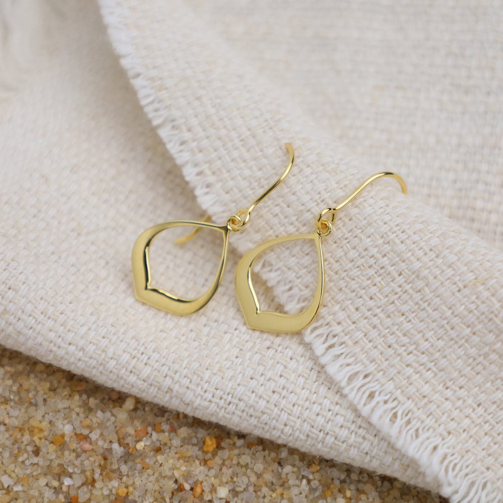 
                      
                        EAR-VRM Gold Vermeil Little Lotus Earring
                      
                    