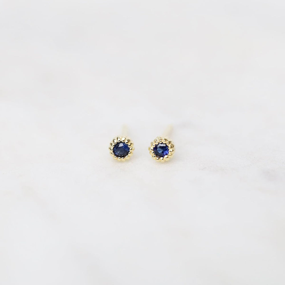 EAR-VRM Gold Vermeil Milgrain Edge Stud - Blue Sapphire