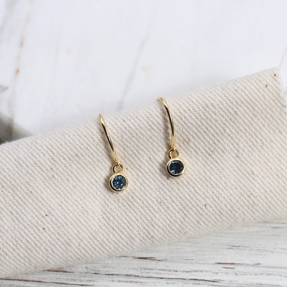 EAR-VRM Gold Vermeil Oval Hook With Bezel Set London Blue Topaz