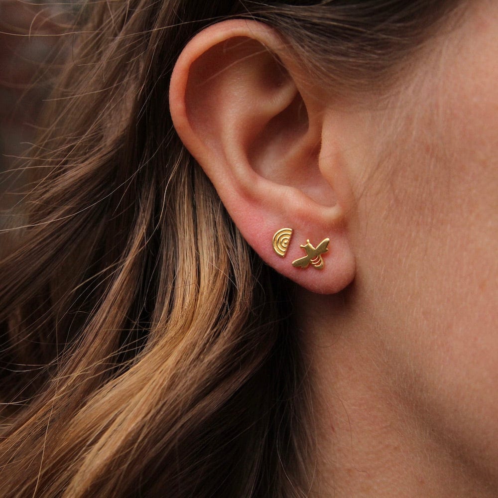 EAR-VRM Gold Vermeil Tiny Bee Stud