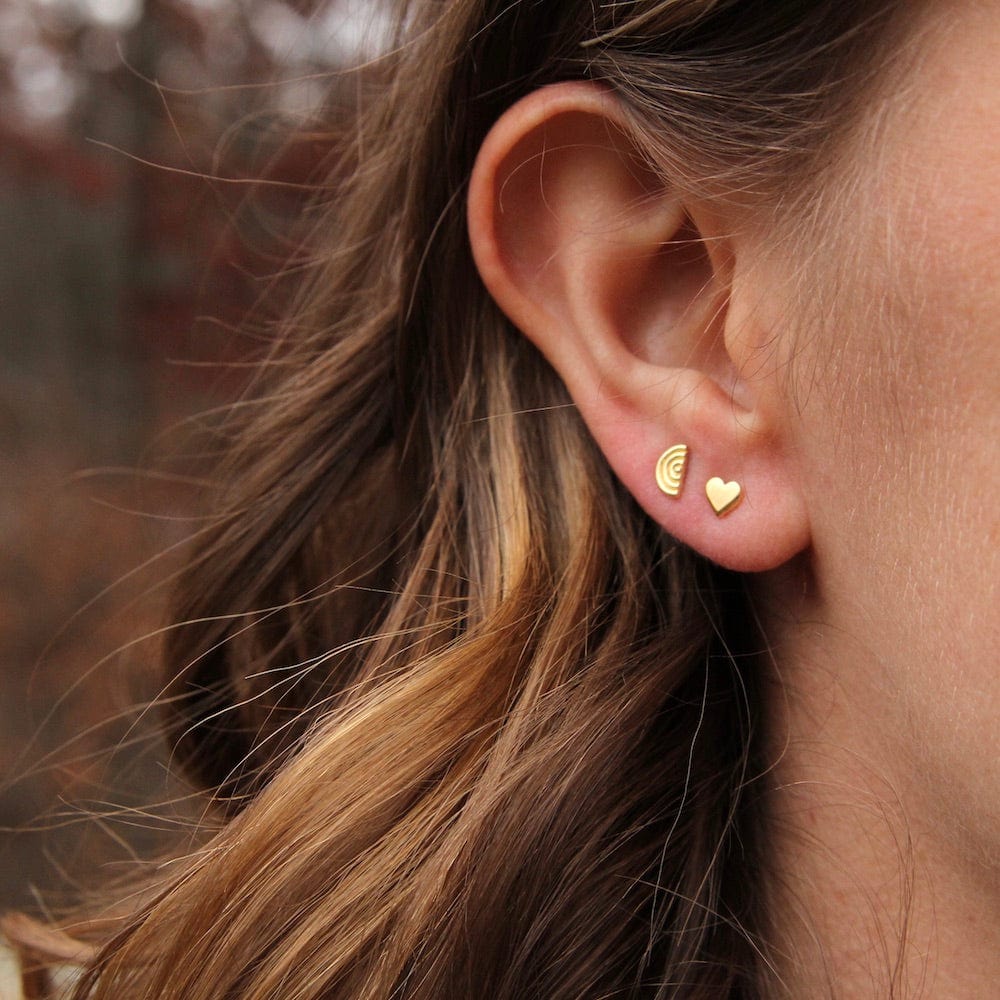 EAR-VRM Gold Vermeil Tiny Heart Stud