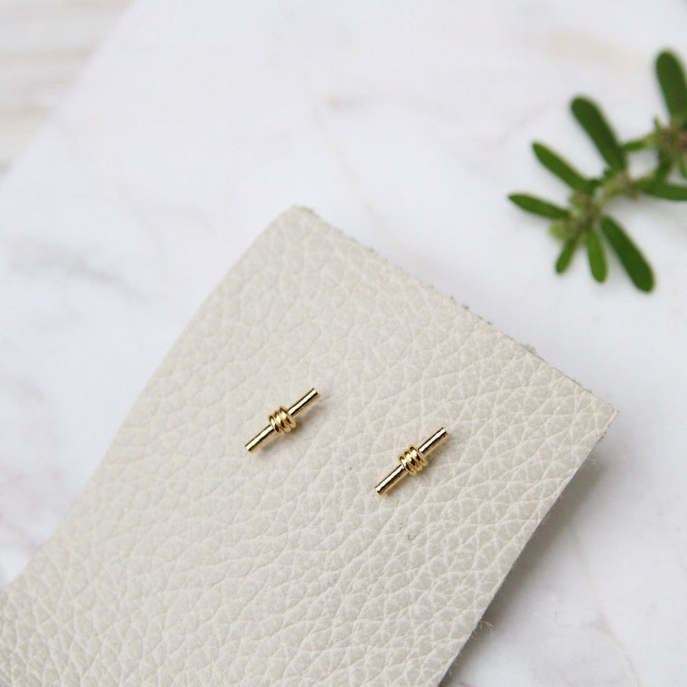 
                  
                    EAR-VRM Gold Vermeil Wrapped Bar Stud Earring
                  
                