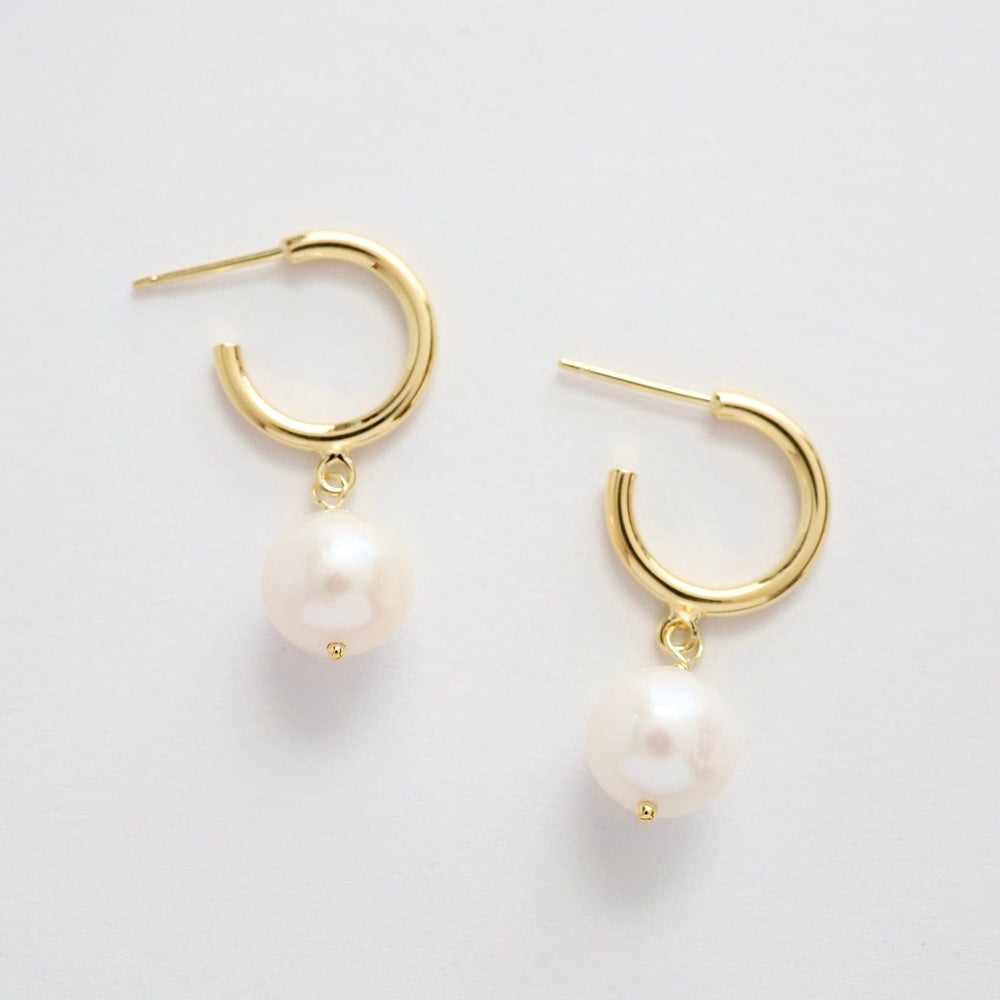 EAR-VRM Hoop with Hanging White Pearl in Gold Vermeil