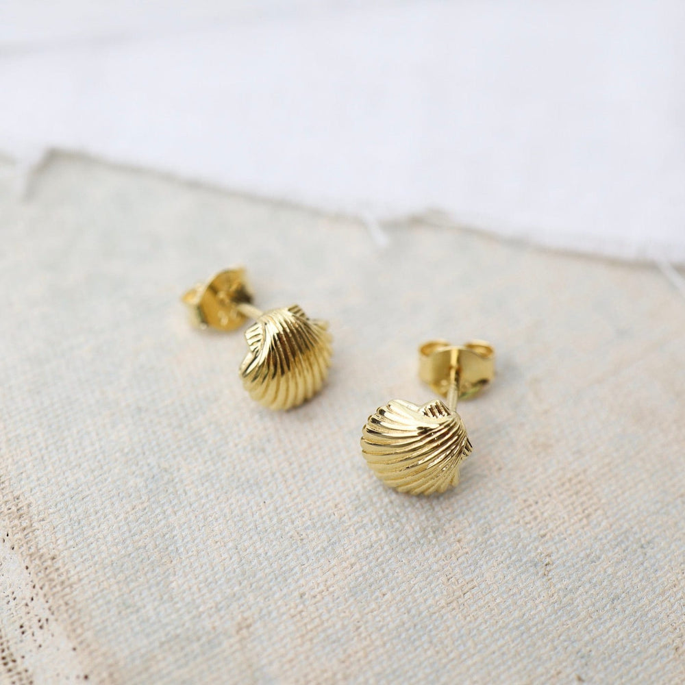 
                      
                        EAR-VRM Little Shell Stud Earrings - Polished Gold Vermeil
                      
                    