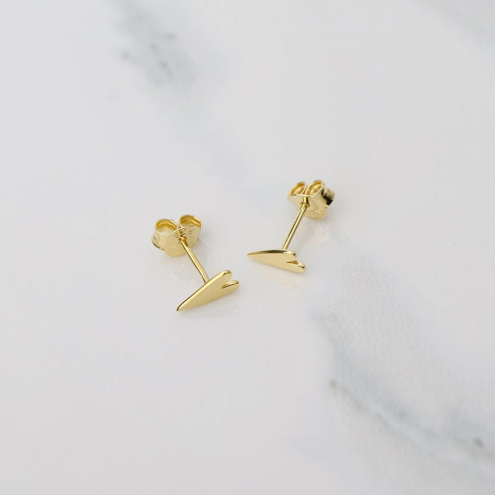 
                  
                    EAR-VRM Long Flat Heart Studs - Gold Vermeil
                  
                