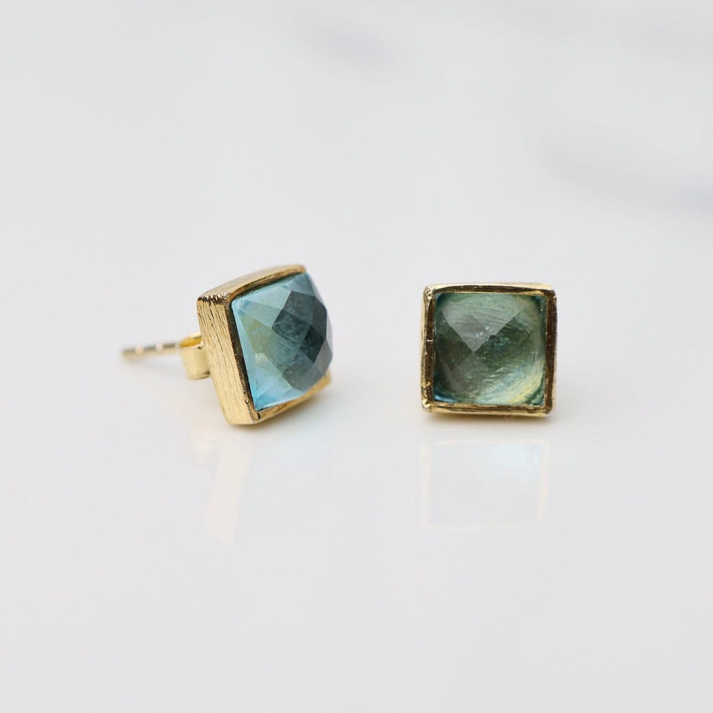 
                      
                        EAR-VRM Madeline Stud Earrings - Vermeil Square - Apatite
                      
                    