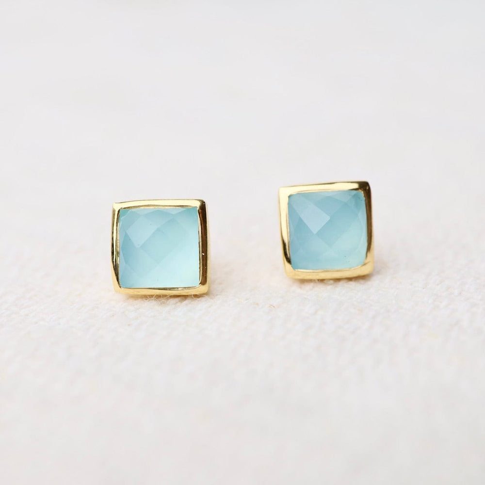 
                      
                        EAR-VRM Madeline Stud Earrings - Vermeil Square - Aqua Blue Chalcedony
                      
                    