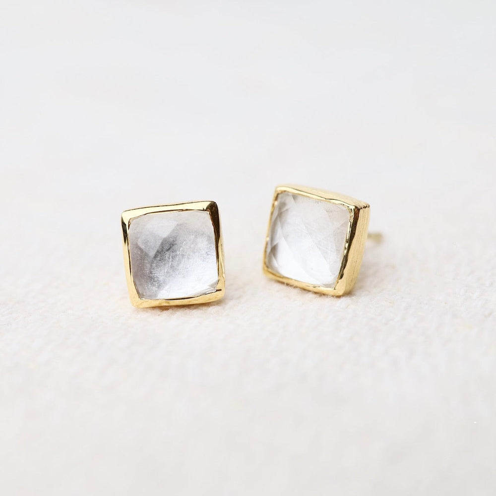 
                      
                        EAR-VRM Madeline Stud Earrings - Vermeil Square - Clear Quartz
                      
                    