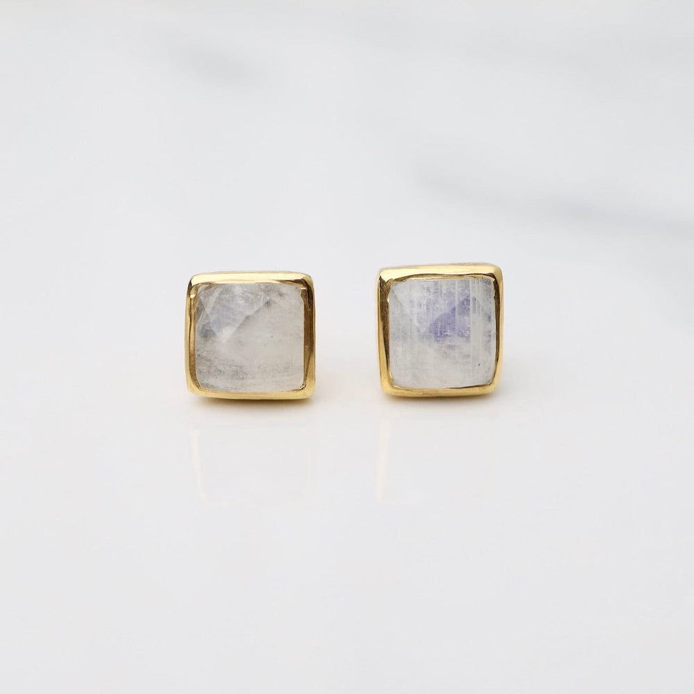 
                      
                        EAR-VRM Madeline Stud Earrings - Vermeil Square - Rainbow
                      
                    