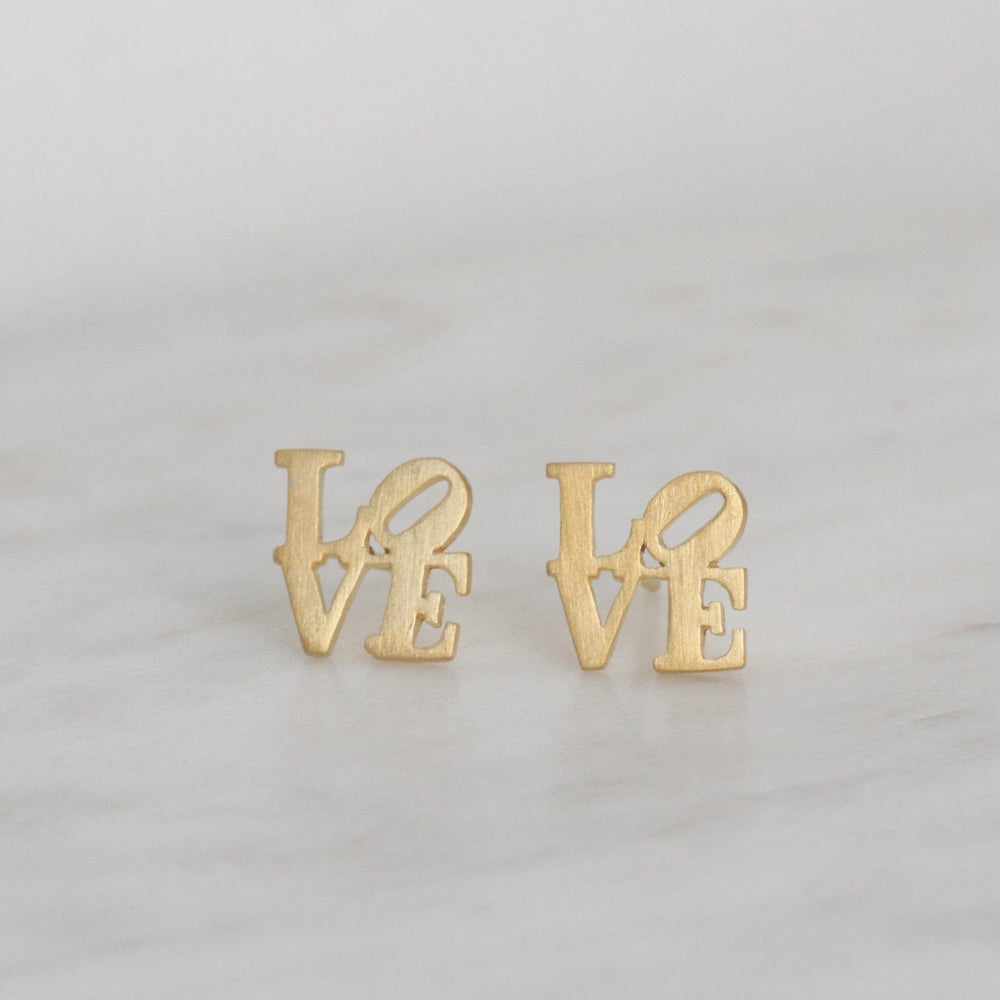 
                      
                        EAR-VRM Matte Gold Vermeil LOVE Sculpture Stud Earring
                      
                    