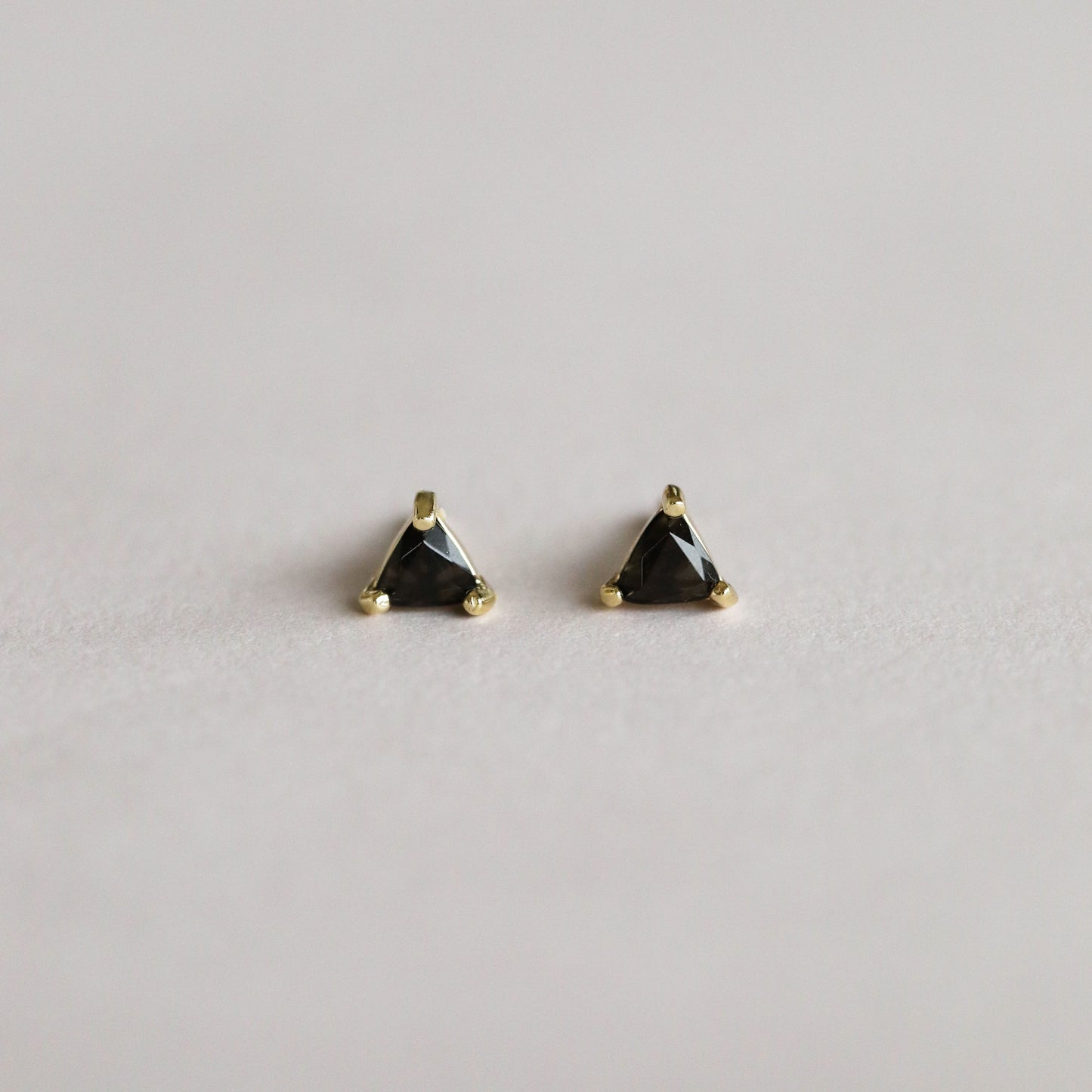 EAR-VRM Mini Energy Gem Earring - Black Tourmaline