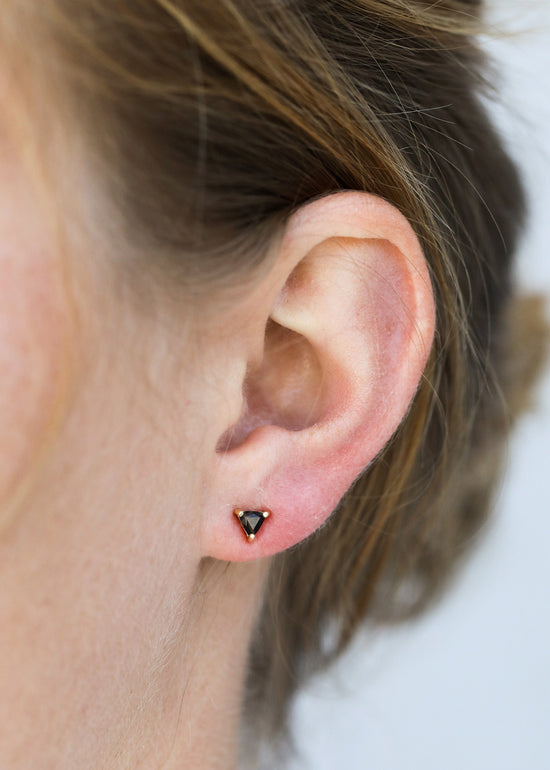 EAR-VRM Mini Energy Gem Earring - Black Tourmaline