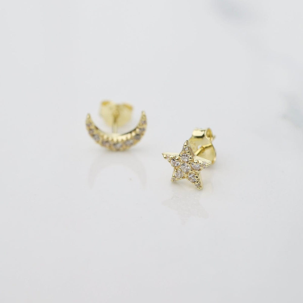 
                  
                    EAR-VRM New CZ Pave Moon & Star Stud Earrings - Gold Vermeil
                  
                