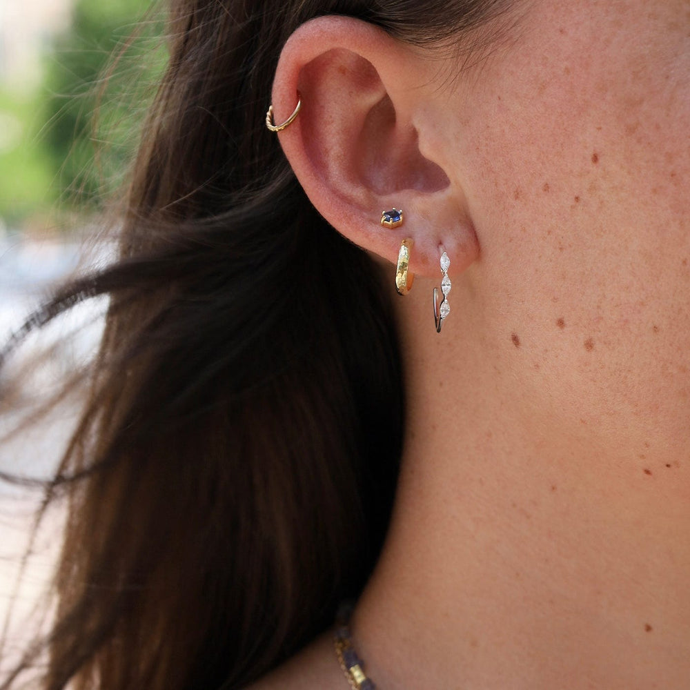 EAR-VRM Oval Claw-set Kyanite Studs - Gold Vermeil