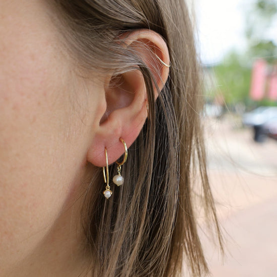 EAR-VRM Oval Hook & Pearl Earring in Gold Vermeil