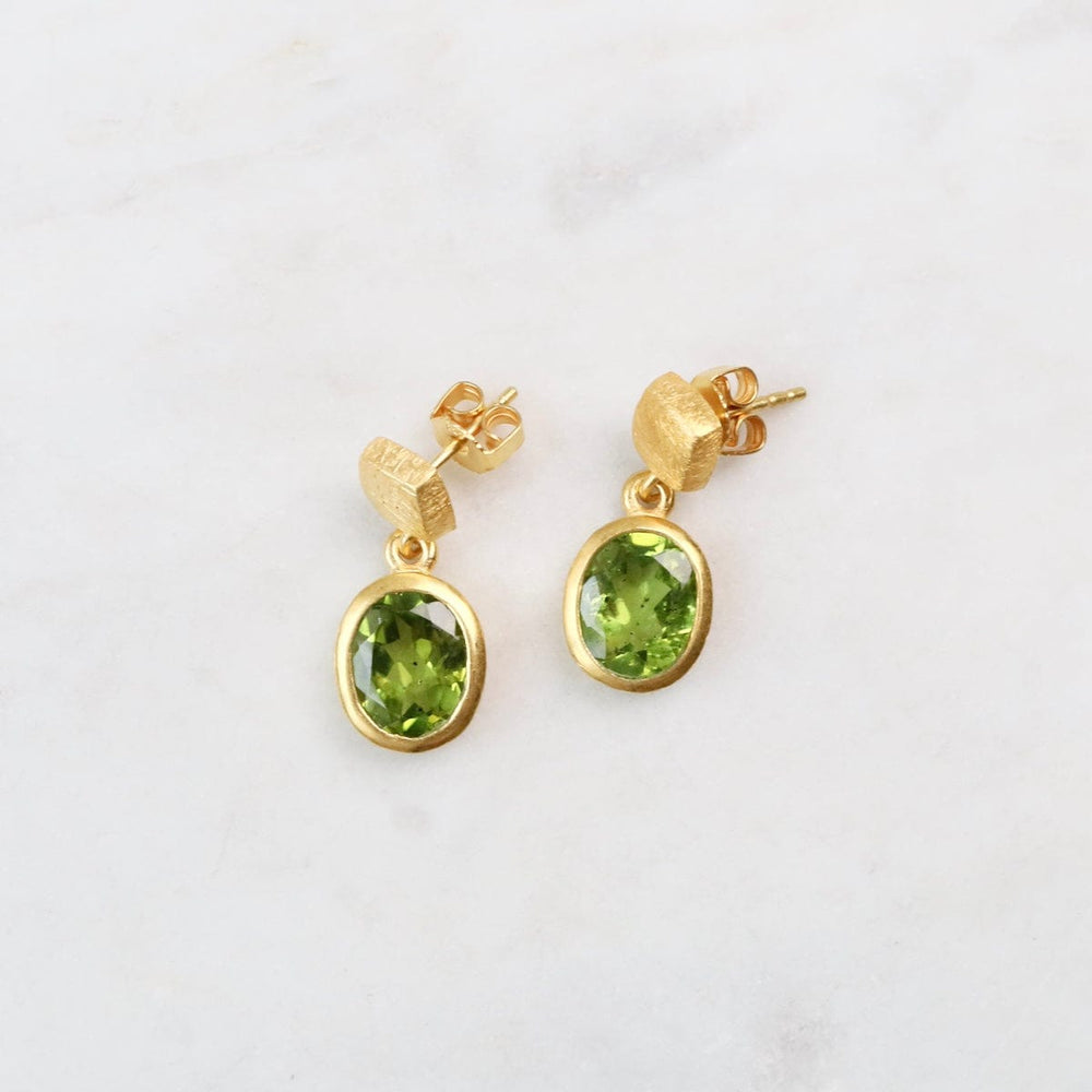 
                  
                    EAR-VRM Oval Peridot Post Earring
                  
                