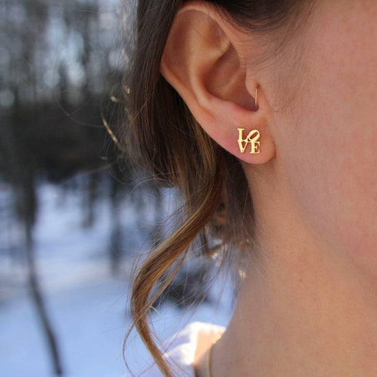 EAR-VRM Polished Gold Vermeil LOVE Sculpture Stud Earring