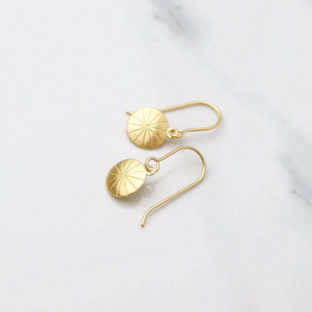 
                      
                        EAR-VRM Puffed Disc Earrings with Rays - Brushed Gold Vermeil
                      
                    