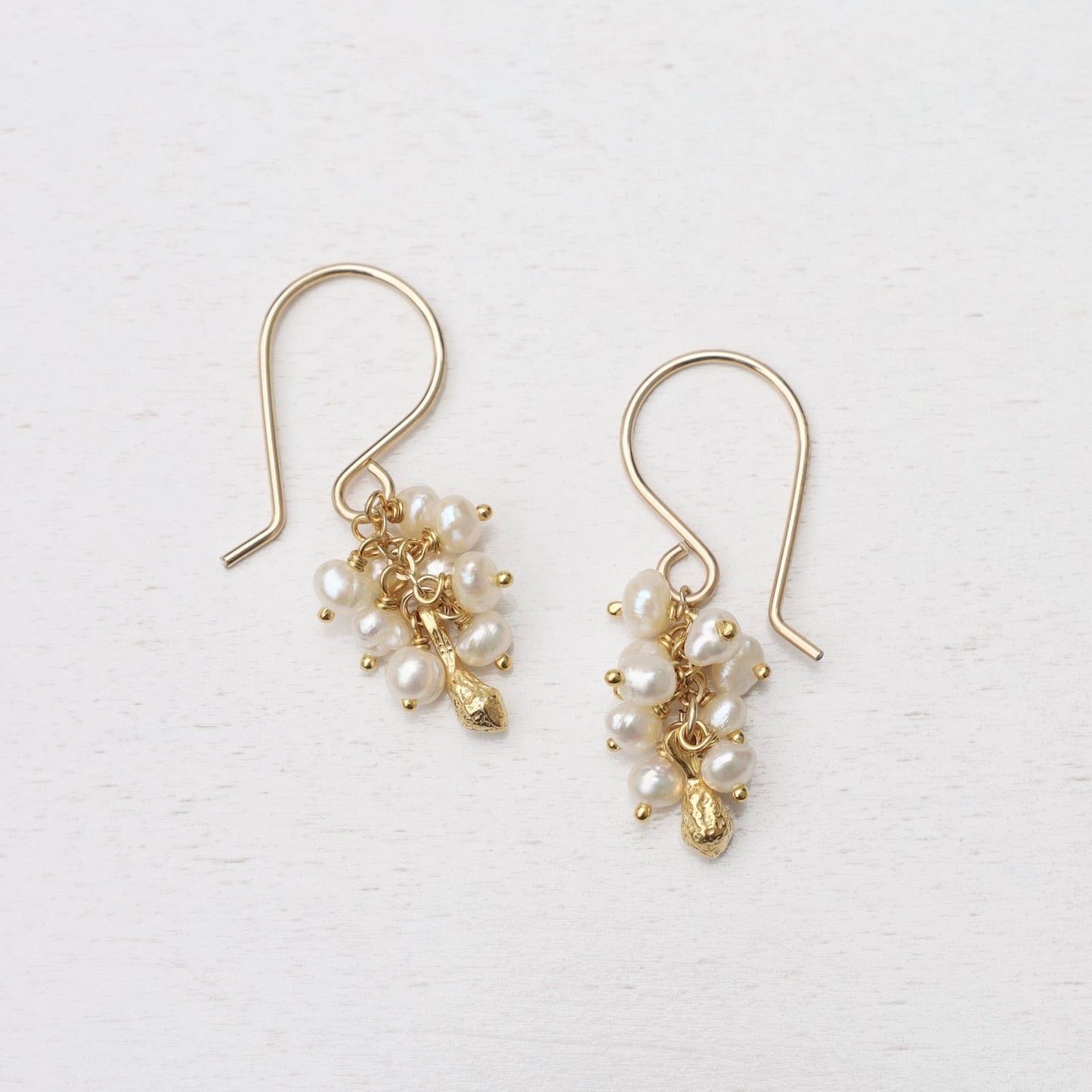 EAR-VRM Seed Pod Cluster Earring - Keishi Pearl