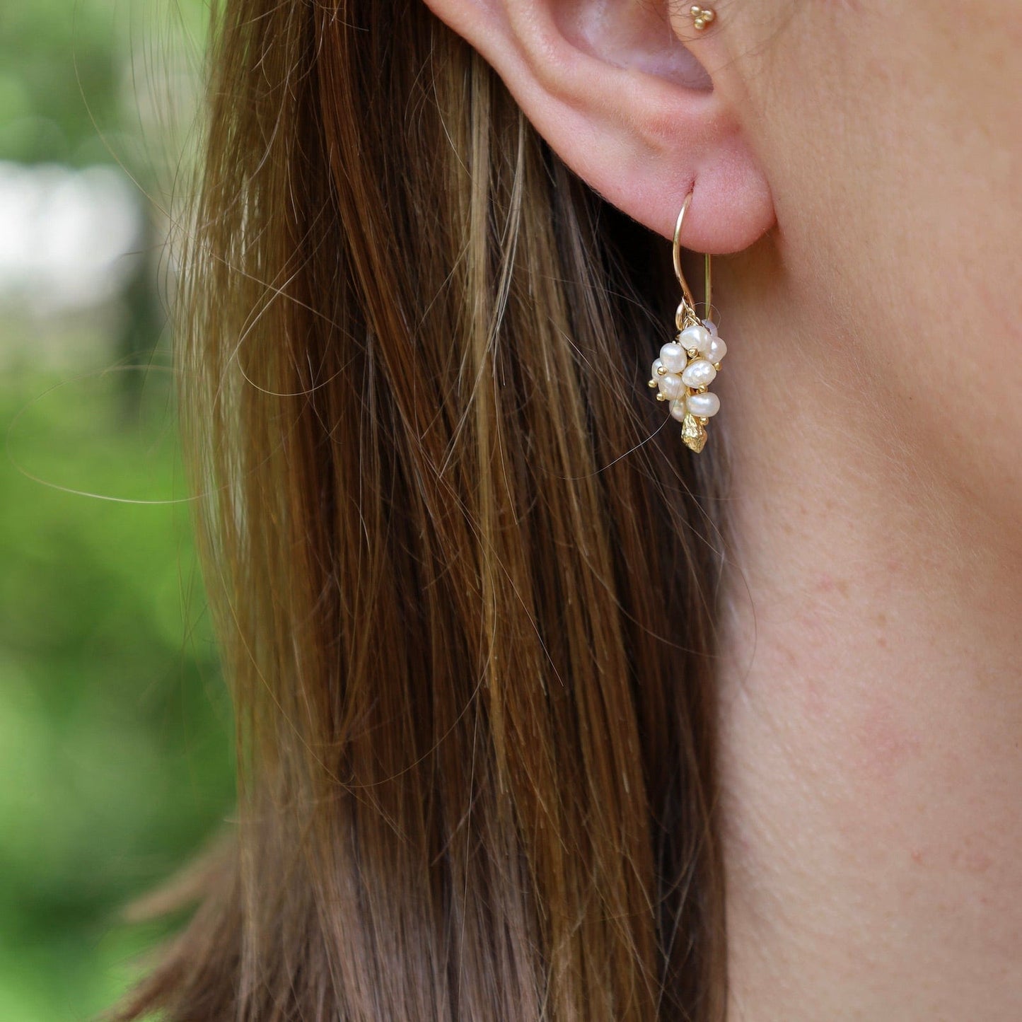 EAR-VRM Seed Pod Cluster Earring - Keishi Pearl