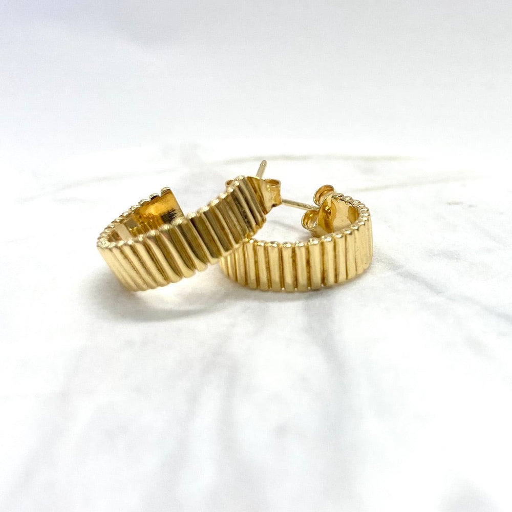 
                      
                        EAR-VRM Small Horizontal Ribs Hoops in Gold Vermeil
                      
                    