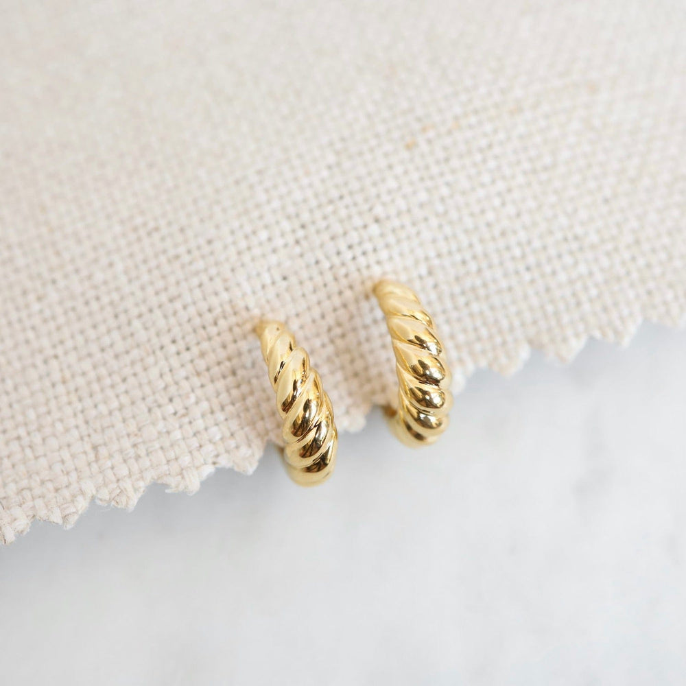 
                  
                    EAR-VRM Small Puffy Twist Hoop in Gold Vermeil
                  
                