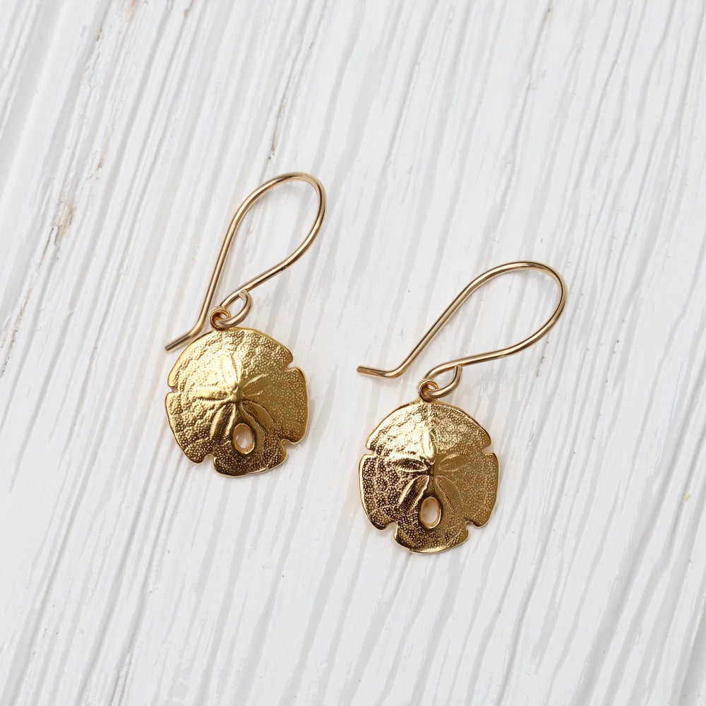 EAR-VRM Small Sand Dollar Earrings in 18K Gold Vermeil