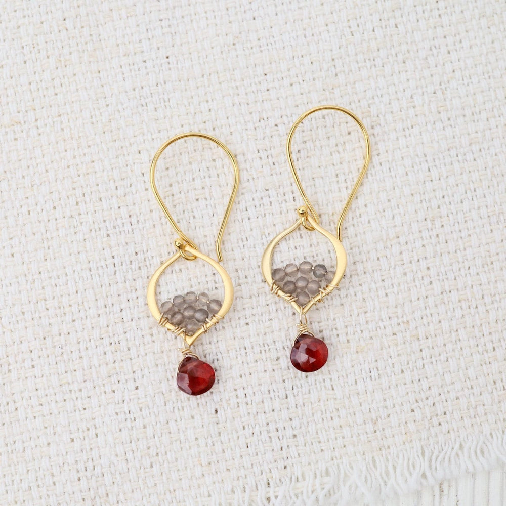 EAR-VRM Tiny Arabesque Earrings with Garnet, gray moonston