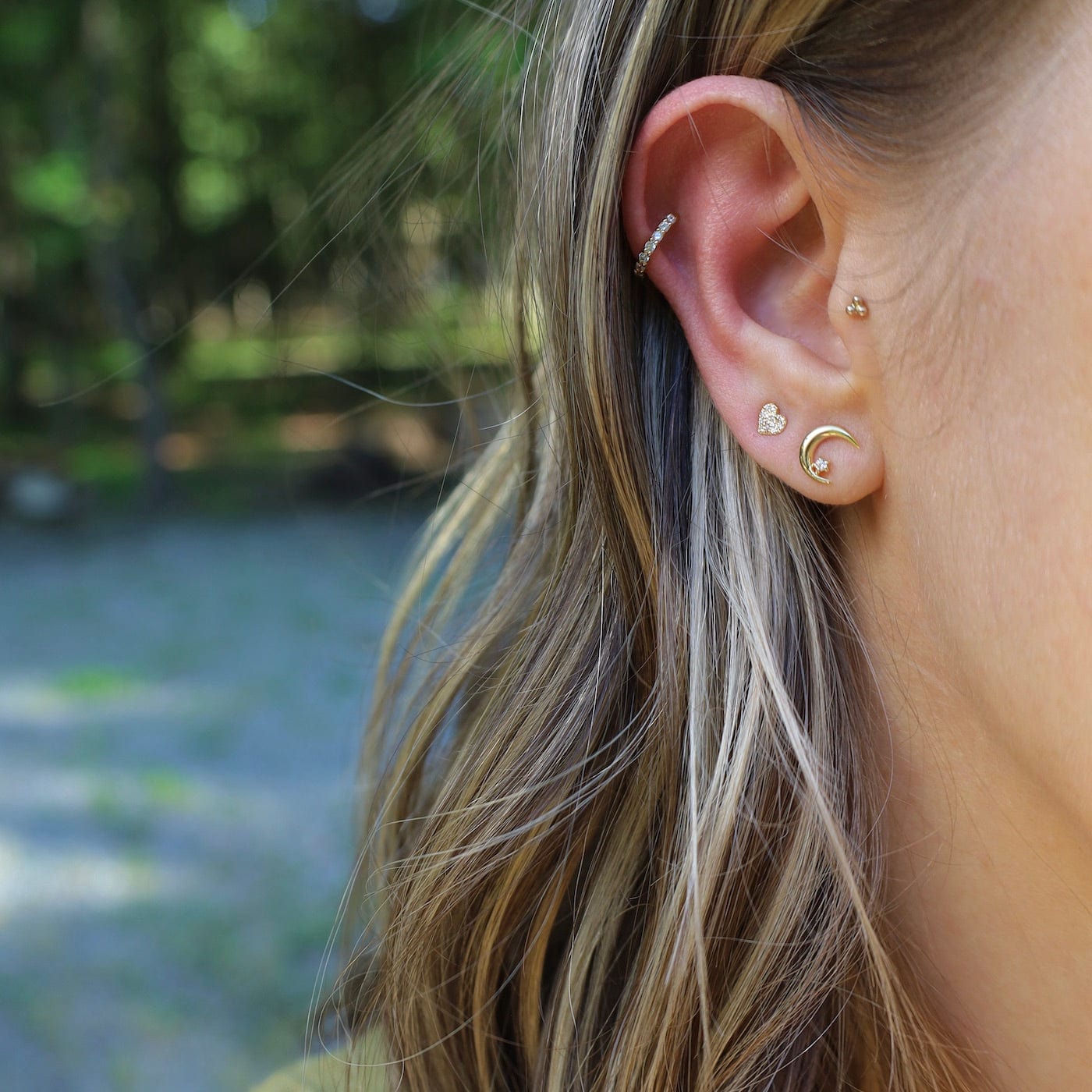 EAR-VRM Tiny CZ Pave Heart Stud Earrings -14k Gold Vermeil