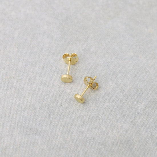 EAR-VRM Tiny Dot Stud Earrings - Brushed Gold Vermeil