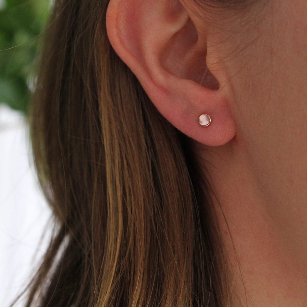 
                  
                    EAR-VRM Tiny Dot Stud - Rose Gold Vermeil
                  
                