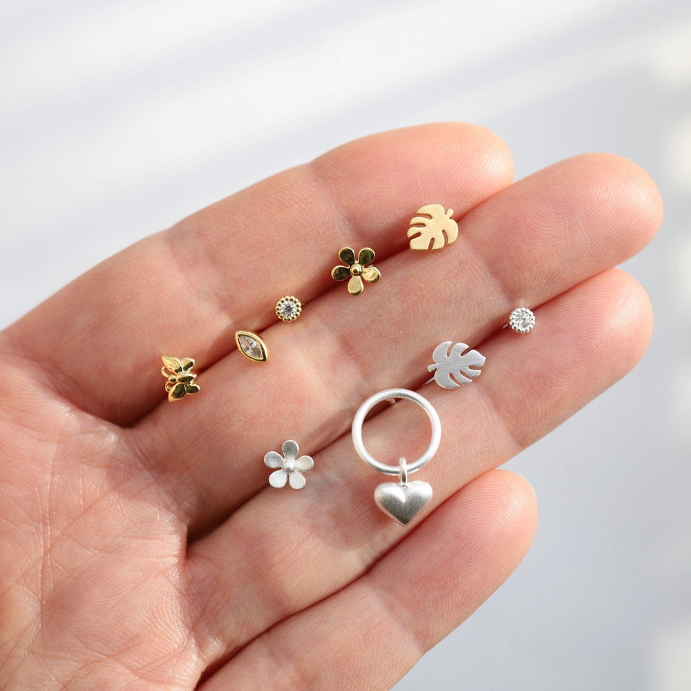 
                  
                    EAR-VRM Tiny Flower Stud Earring in Gold Vermeil
                  
                