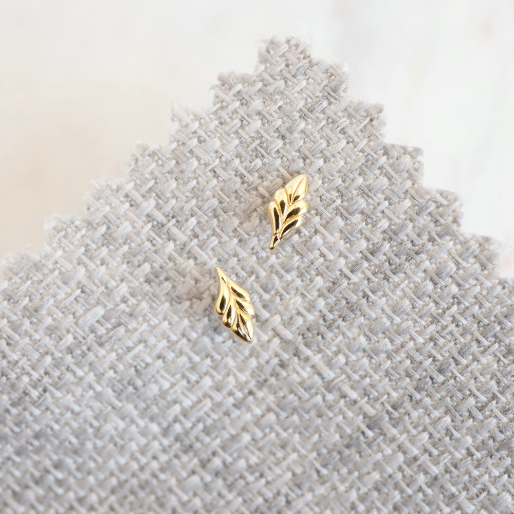 
                  
                    EAR-VRM Tiny Leaf Stud Earring in Gold Vermeil
                  
                