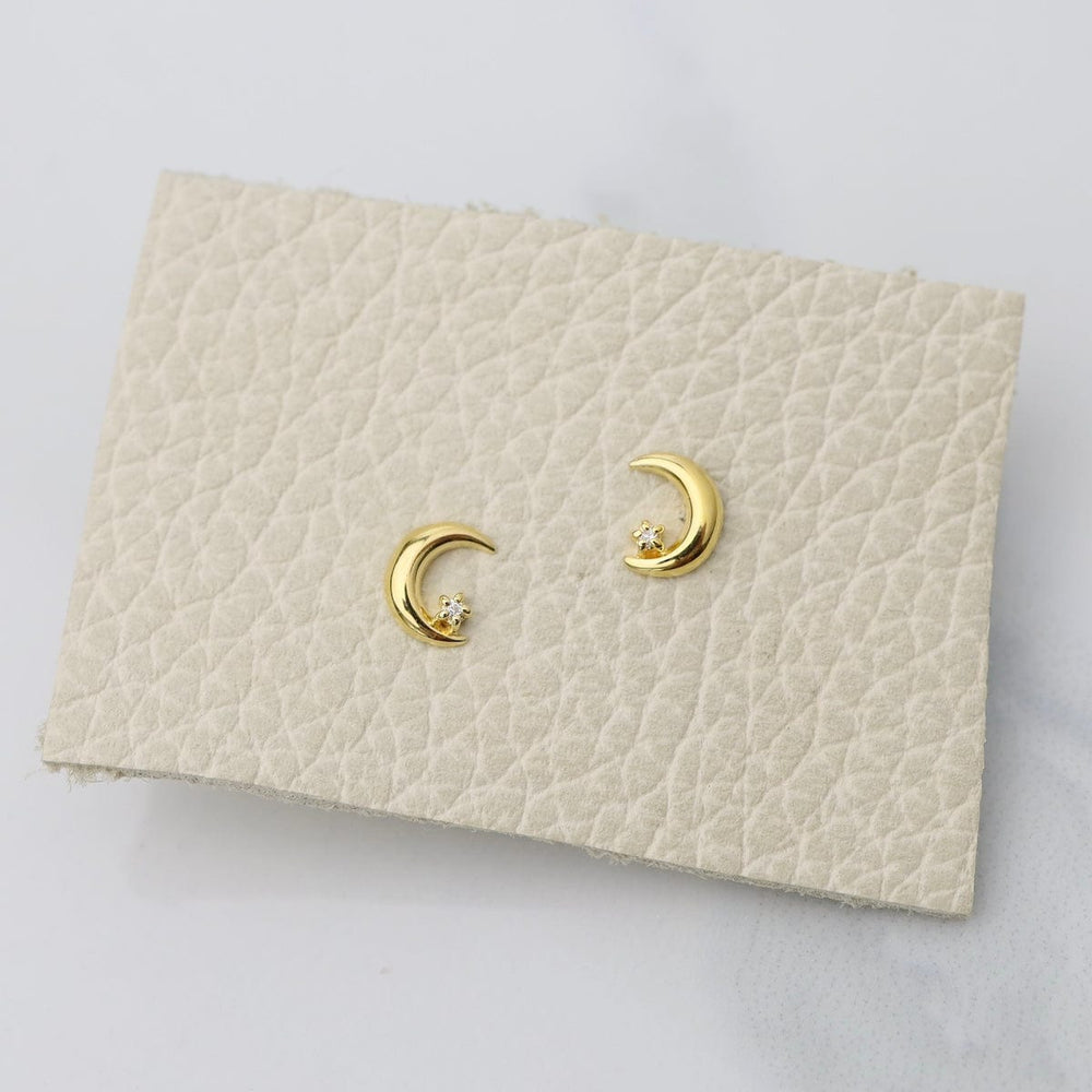 
                  
                    EAR-VRM Tiny Moon Studs with Tiny CZ - Polished Gold Vermeil
                  
                