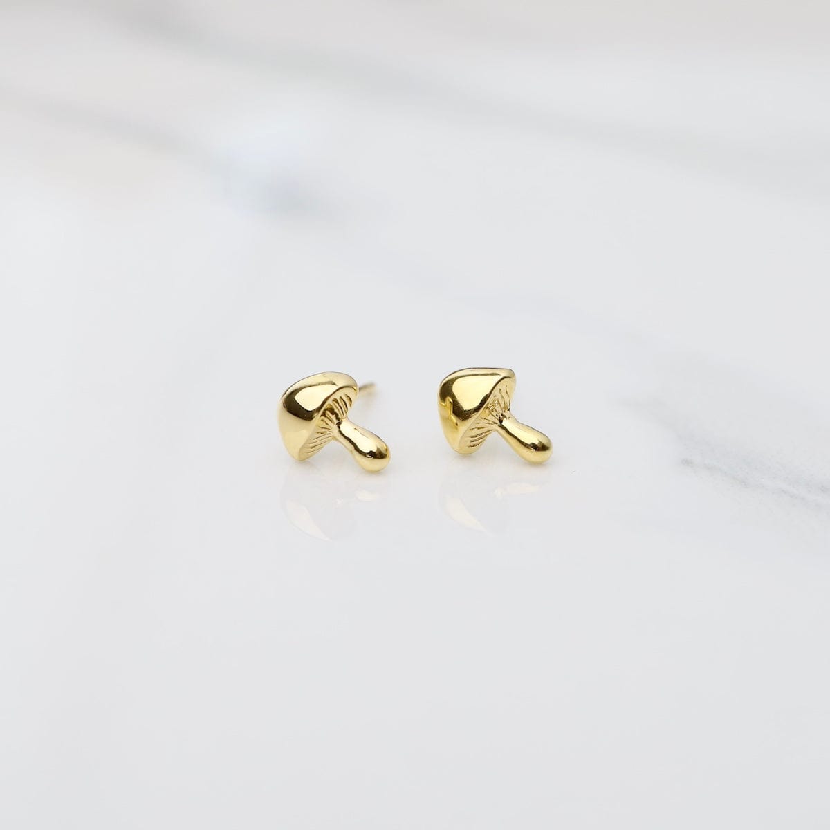 EAR-VRM Tiny Mushroom Studs - Gold Vermeil