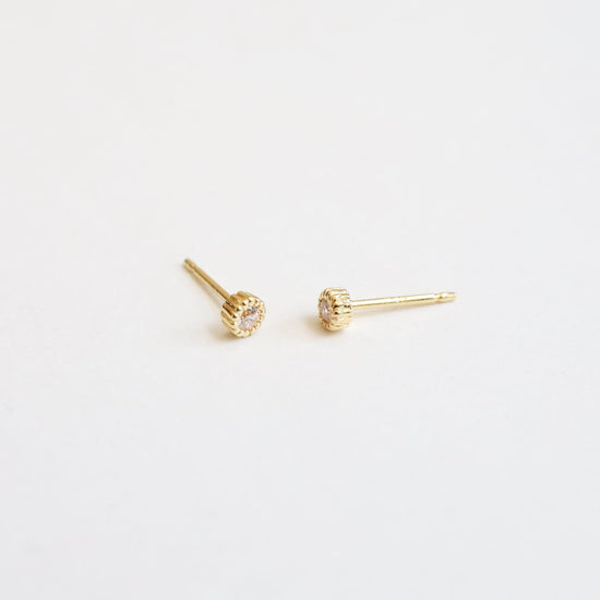 EAR-VRM Tiny Round Milgrain-Edge CZ Stud Earring - Gold Vermeil