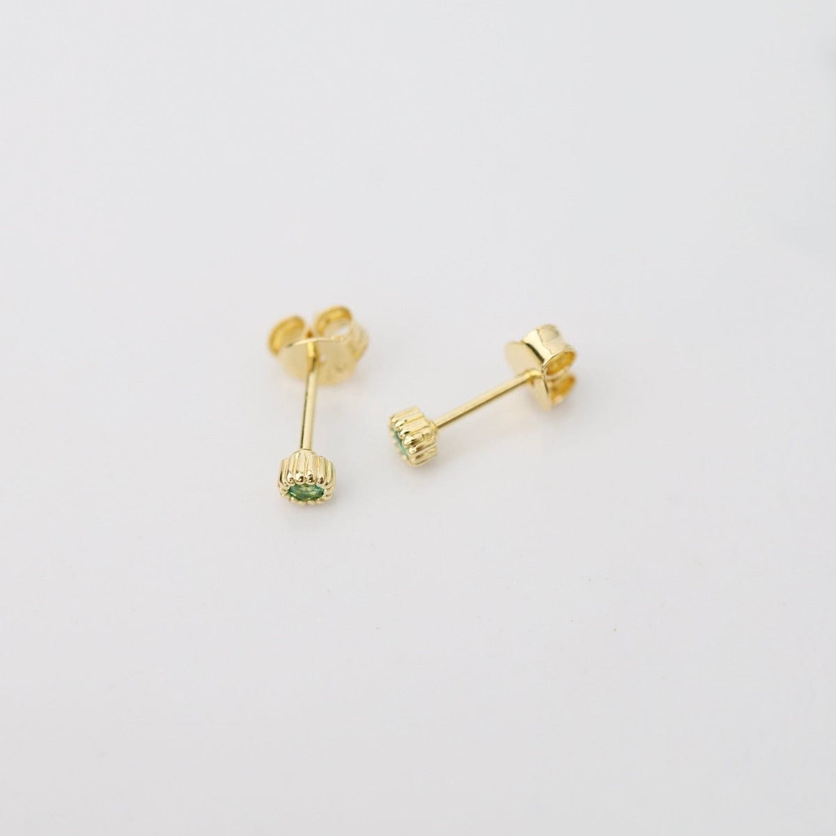 EAR-VRM Tiny Round Milgrain-Edge Emerald Stud Earrings - Gold Vermeil