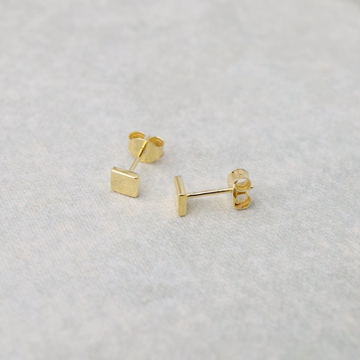 EAR-VRM Tiny Square Stud Earrings - Gold Vermeil