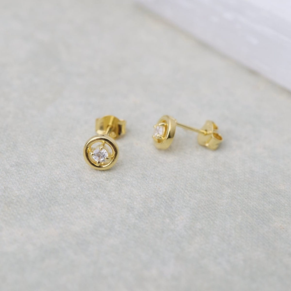 
                      
                        EAR-VRM Wire Circle Studs with Claw-Set CZ - Gold Vermeil
                      
                    