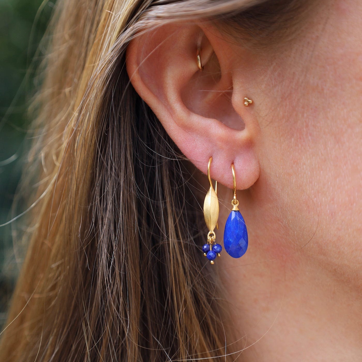 EAR-VRM Wire Faceted Lapis Earring