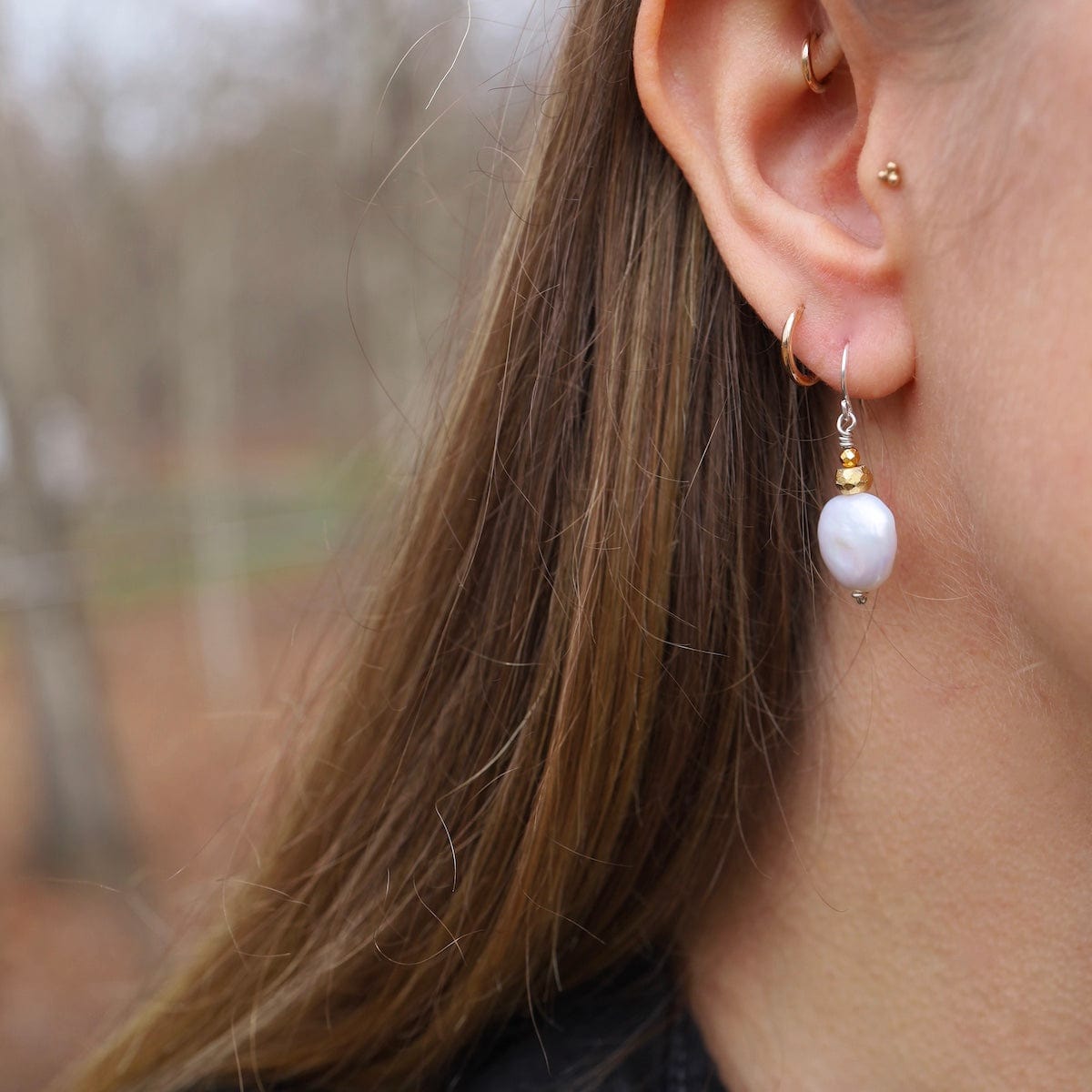 EAR White Pearl Earrings