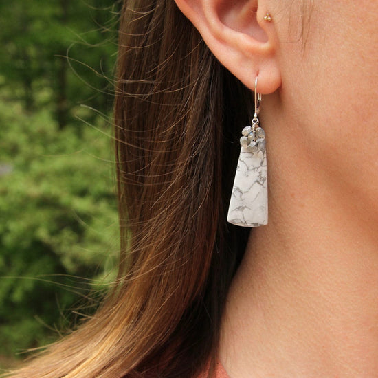 Load image into Gallery viewer, EAR White Turquoise with Ring of Labradorite Earring
