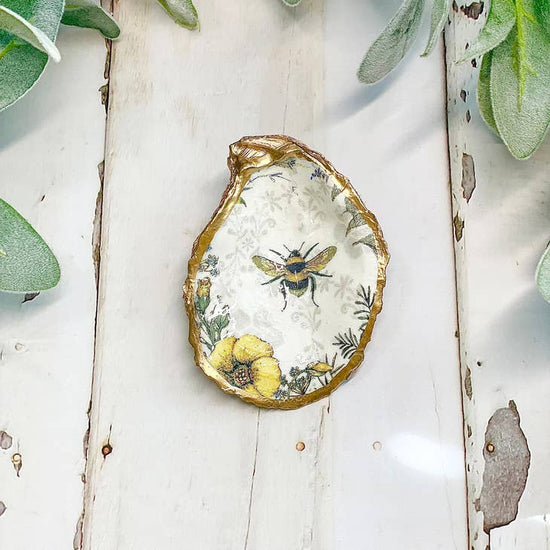 Load image into Gallery viewer, GIFT Bee &amp;amp; Wildflowers  Oyster Trinket Dish
